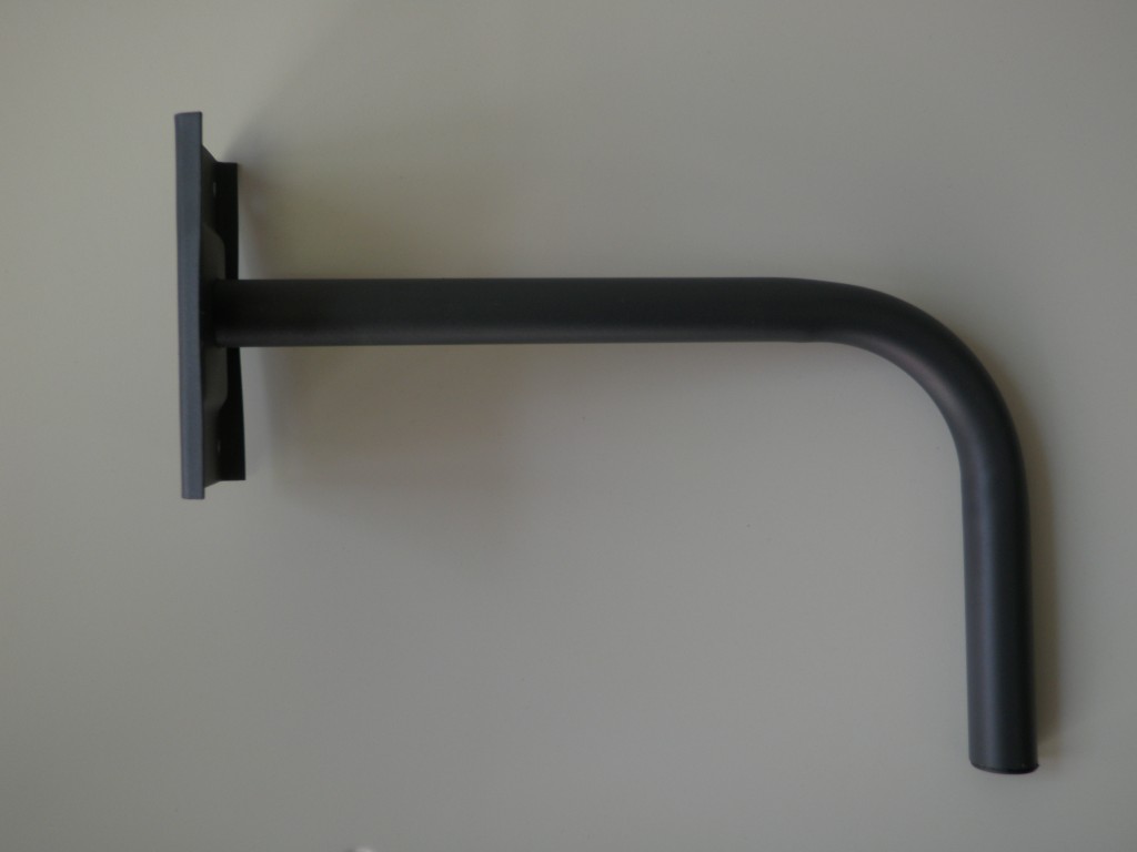 ŽELEZNÁ KONZOLE 30 x 13 CM